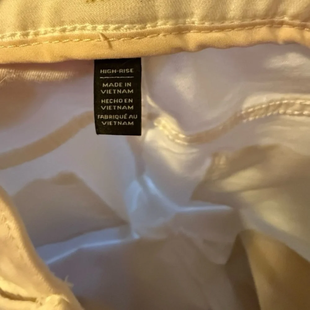 WHBM‎ Skinny Ankle High Rise White Jeans